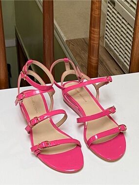 Stuart Weitzman Grecian Buckle Wedge Sandal Women Pink size 7 H41N10